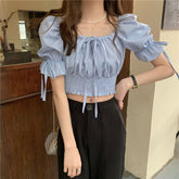 Sexy, schmale Crop-Tops im Bandage-Stil